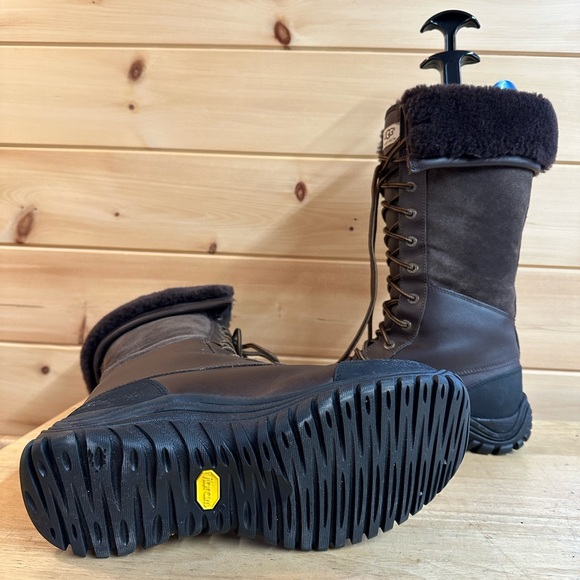 Women’s UGG Brown waterproof tall winter boot - Picture 4 of 5